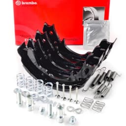 2x BOSCH Bremsscheiben 300mm Beläge WAKO Bremsbacken Hinten für W204 C207 A207